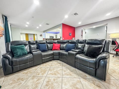 Comfort House | Living area | Smart TV, Netflix, foosball, table tennis