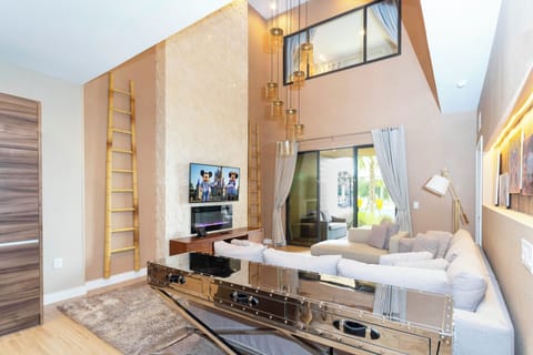House, Accessible | 4 bedrooms, high-speed internet