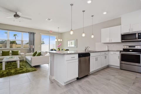 House | 4 bedrooms, high-speed internet