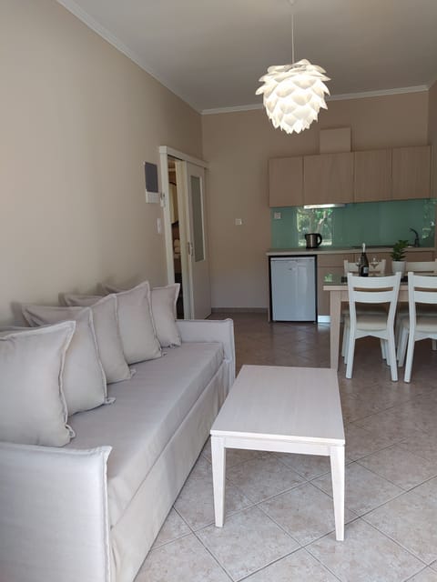 Family Apartment | In-room safe, iron/ironing board, free WiFi