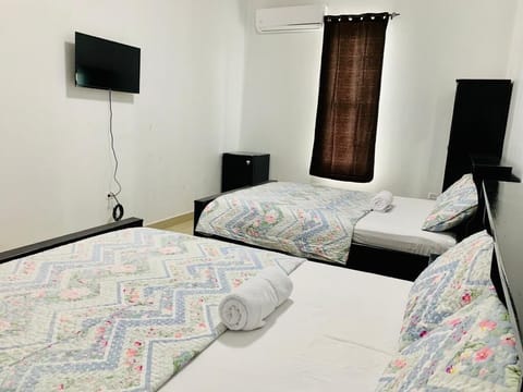 Family Room | Soundproofing, iron/ironing board, free WiFi