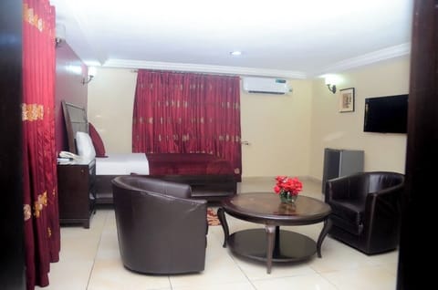 Executive Duplex | Free WiFi