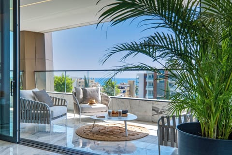 Apartment | Terrace/patio