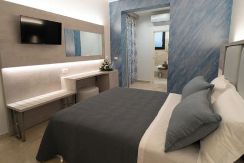 Deluxe Room | Frette Italian sheets, premium bedding, minibar, in-room safe