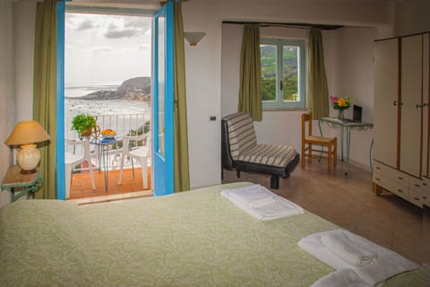 Quadruple Room | Free WiFi