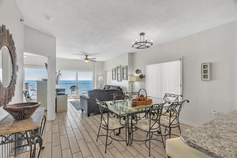 Condo, 3 Bedrooms | Dining