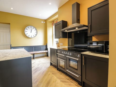 Fridge, dishwasher, electric kettle, toaster