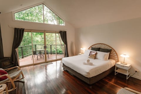 Iron/ironing board, rollaway beds (surcharge), WiFi (free), bed sheets