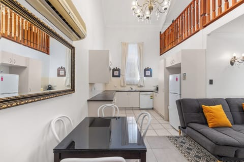 Apartment, 1 Bedroom | In-room dining