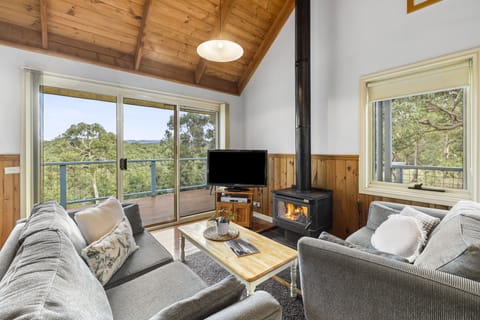 Superior Cottage 2 Couples | Living area