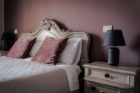 Triple Room | Desk, soundproofing, free WiFi, bed sheets