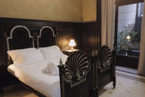 Basic Suite | Premium bedding, down comforters, minibar, free WiFi