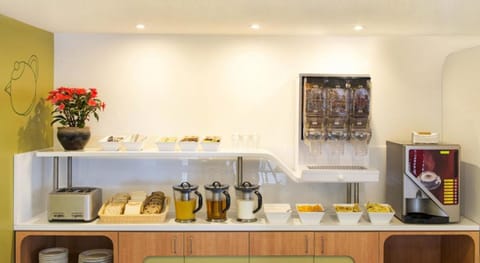 Daily continental breakfast for a fee