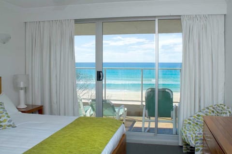 2 bedrooms, iron/ironing board, WiFi (free), bed sheets