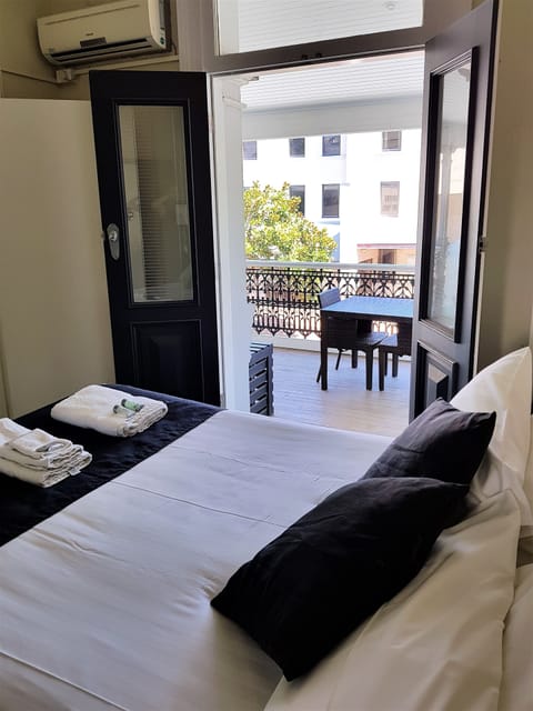 Double Room 8 | Iron/ironing board, WiFi (free), bed sheets