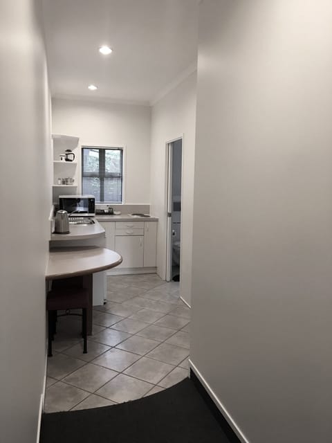 Superior Suite, 1 Bedroom, Non Smoking, Kitchen | Private kitchen | Fridge, microwave, stovetop, coffee/tea maker