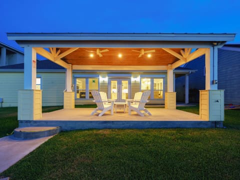House (4 Bedrooms) | Property amenity