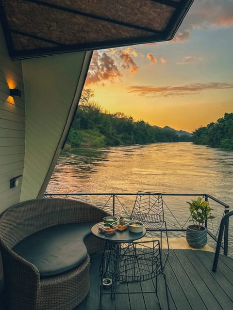 Luxury Villa, River View | Terrace/patio