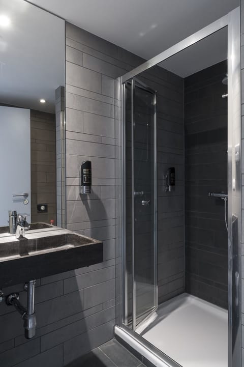 Shared Dormitory (1 bed in Women Dorm, age 18-40) | Bathroom shower