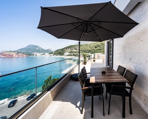 Premium Penthouse, 1 King Bed with Sofa bed, Sea View | Terrace/patio