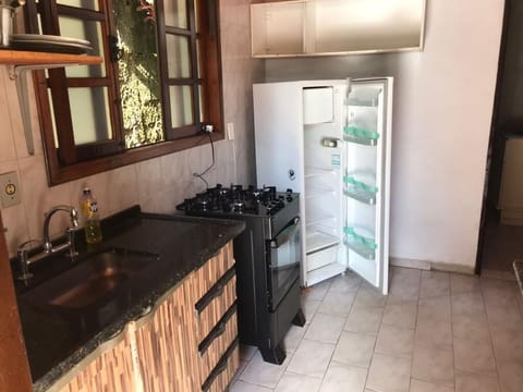 Family Twin Room | Private kitchen