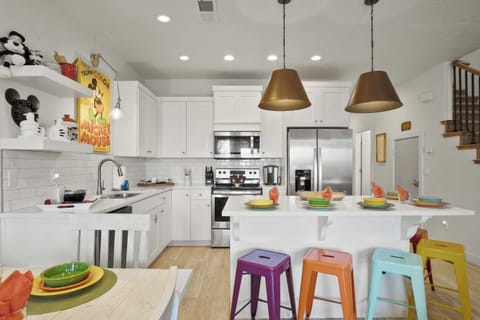 Townhome, Multiple Beds, Patio, Mountain View (Disney in the Desert) | Private kitchen | Fridge, microwave, oven, stovetop