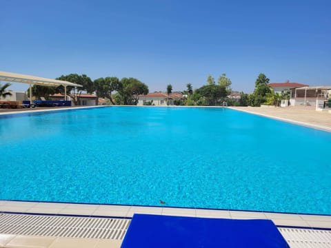 Apartment | Pool | Outdoor pool