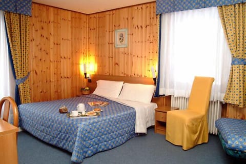 Double Room | In-room safe, free WiFi