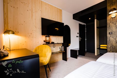 Comfort Double or Twin Room | Blackout drapes, iron/ironing board, free WiFi, bed sheets