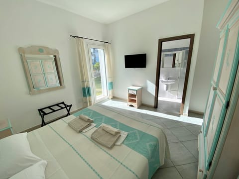 Executive Double or Twin Room | Premium bedding, individually decorated, individually furnished, desk