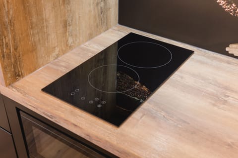 Mini-fridge, microwave, stovetop, dishwasher