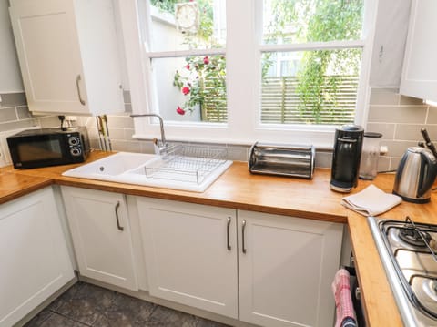 Fridge, dishwasher, electric kettle, toaster