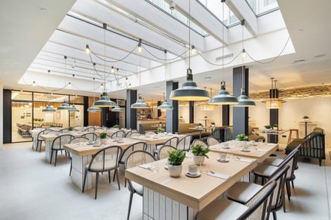 Daily buffet breakfast (EUR 16 per person)