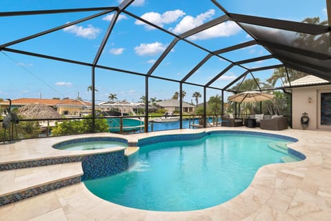 House (4 Bedrooms) | Property amenity