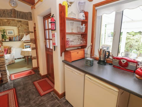 Fridge, dishwasher, electric kettle, toaster