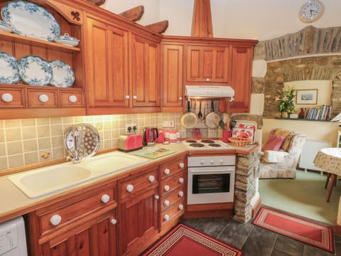 Fridge, dishwasher, electric kettle, toaster