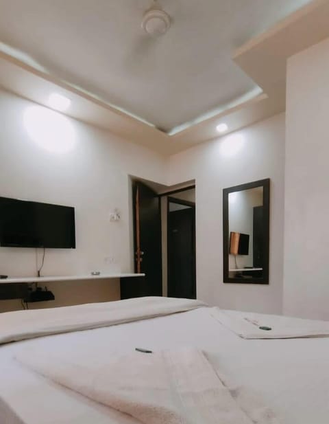 Deluxe Room | 1 bedroom, free WiFi