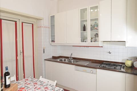 Shared Dormitory, 1 Bedroom, Accessible, Smoking | Interior