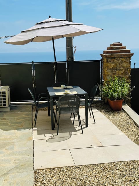 House, 1 Bedroom, Balcony, Garden View | Terrace/patio