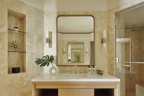 Presidential Suite (Bayfront) | Bathroom | Separate tub and shower, free toiletries, hair dryer, bathrobes