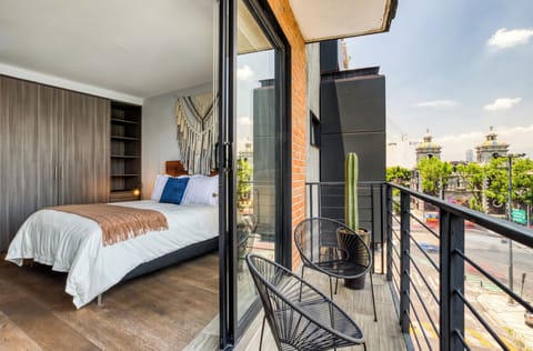 Apartment | 2 bedrooms, desk, free WiFi, bed sheets