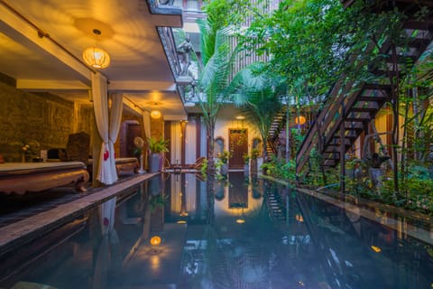 Outdoor pool, pool umbrellas