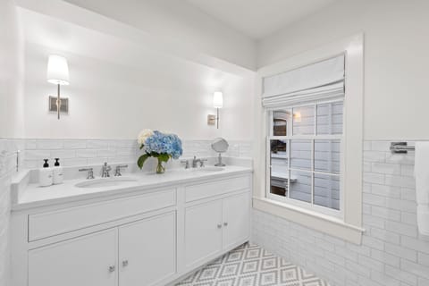 Exclusive Penthouse | Bathroom | Rainfall showerhead, hair dryer, bathrobes, towels