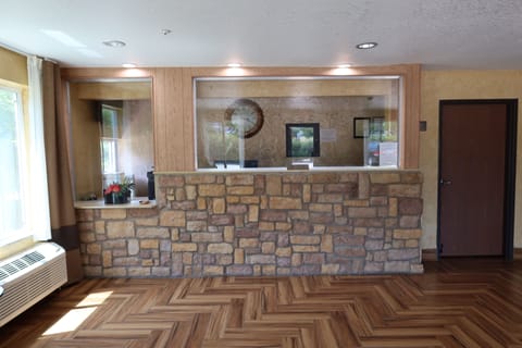 Check-in/check-out kiosk