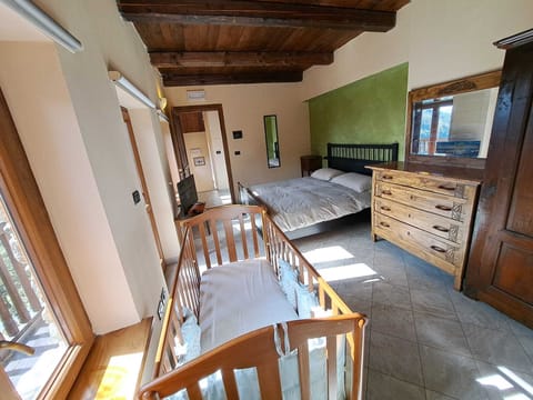 Comfort Triple Room | Free WiFi, bed sheets