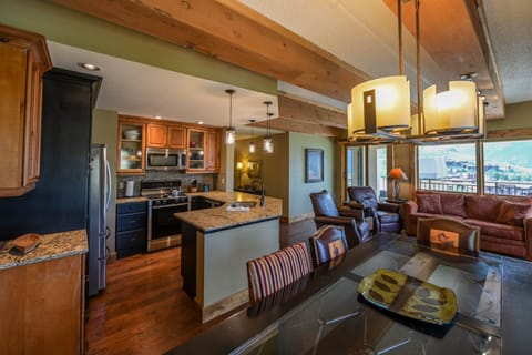 Condo, 2 Bedrooms | Private kitchen | Coffee/tea maker, toaster