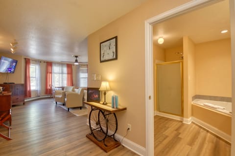 Kokopelli Room | 1 bedroom, premium bedding, down comforters, individually decorated