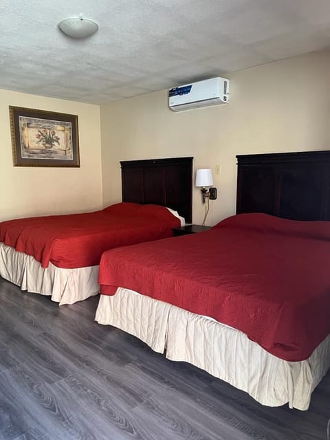 Basic Room | Free WiFi, bed sheets