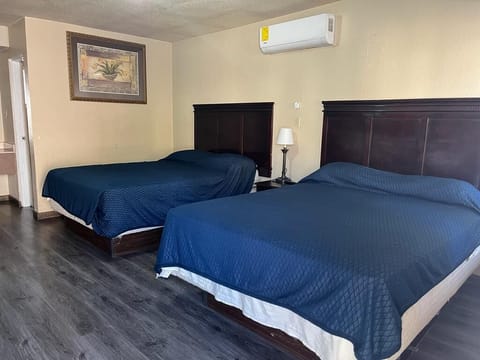 Basic Room | Free WiFi, bed sheets