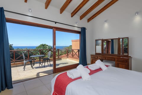 Superior Villa | 4 bedrooms, iron/ironing board
